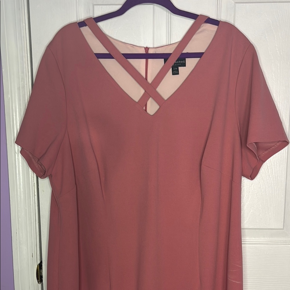Pink V-Neck Midi Dress - Picture 2 of 8